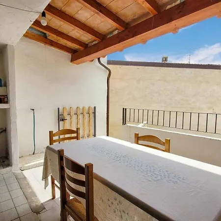 Family Dream Miramari بيت للعطل